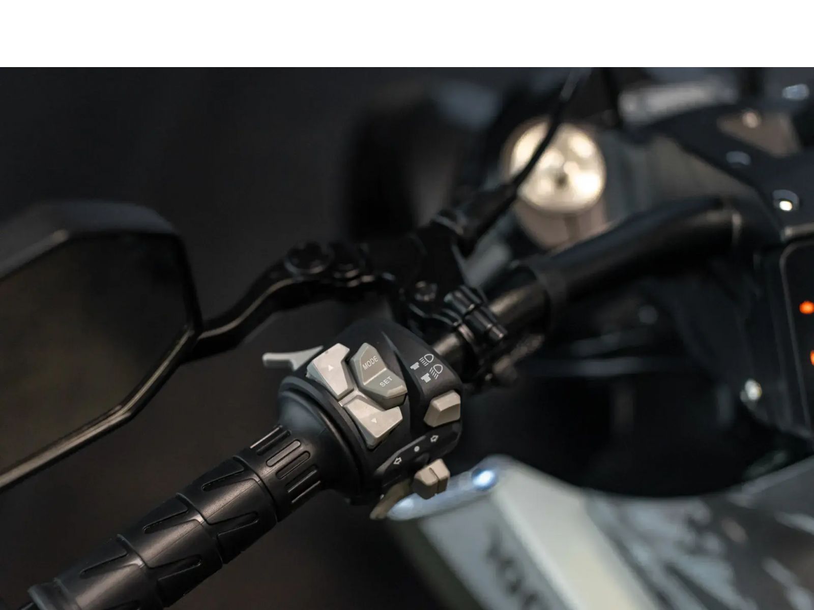 Круизер BENDA LFC 700 (BLACK) 2026